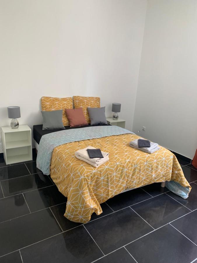 Villa Tenjin Chambre 4 Bondy Exteriér fotografie